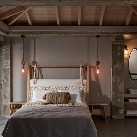 Villa Sea Front Spathion Bagian luar foto