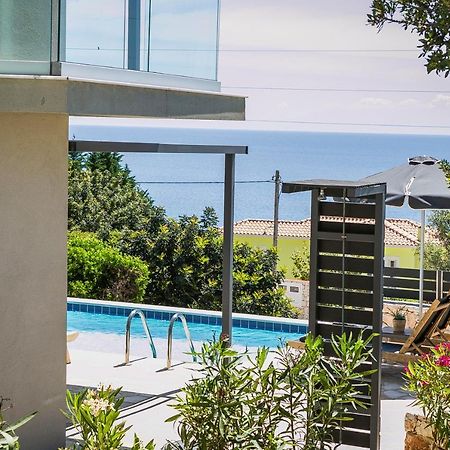 Villa Sea Front Spathion Bagian luar foto